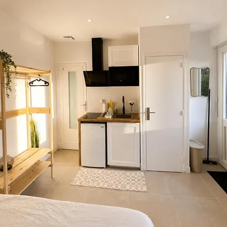 2 Angeles Proche Centre *